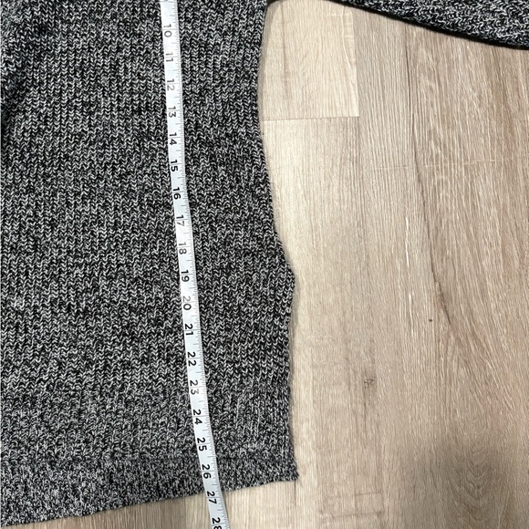 Gray Sweater with Black Accents - Picture 6 of 7
